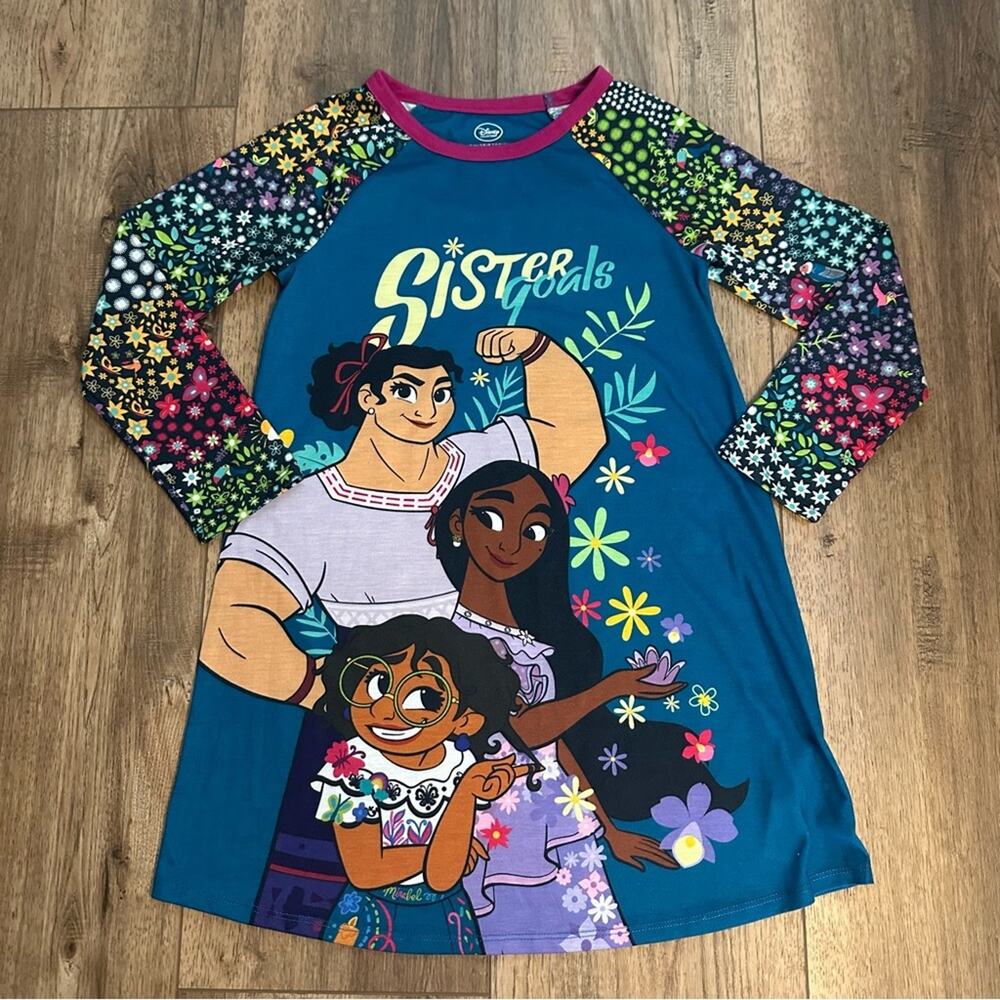 Disney‎ Girl’s Colorful “Sister Goals” Nightgown, Encanto, Movie Characters, 7/8
